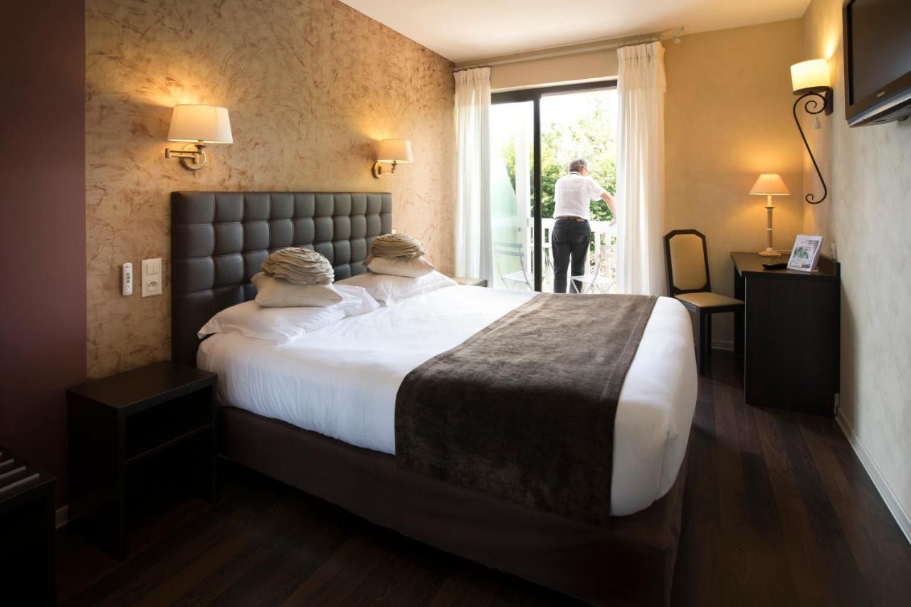 Logis Hotel - Restaurant - Spa - Le Relais De Farrou Villefranche-de-Rouergue Eksteriør billede