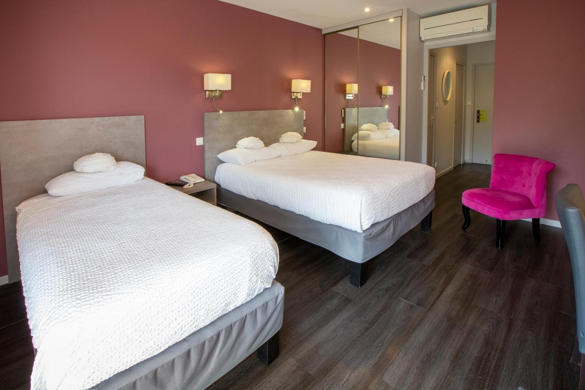 Logis Hotel - Restaurant - Spa - Le Relais De Farrou Villefranche-de-Rouergue Eksteriør billede